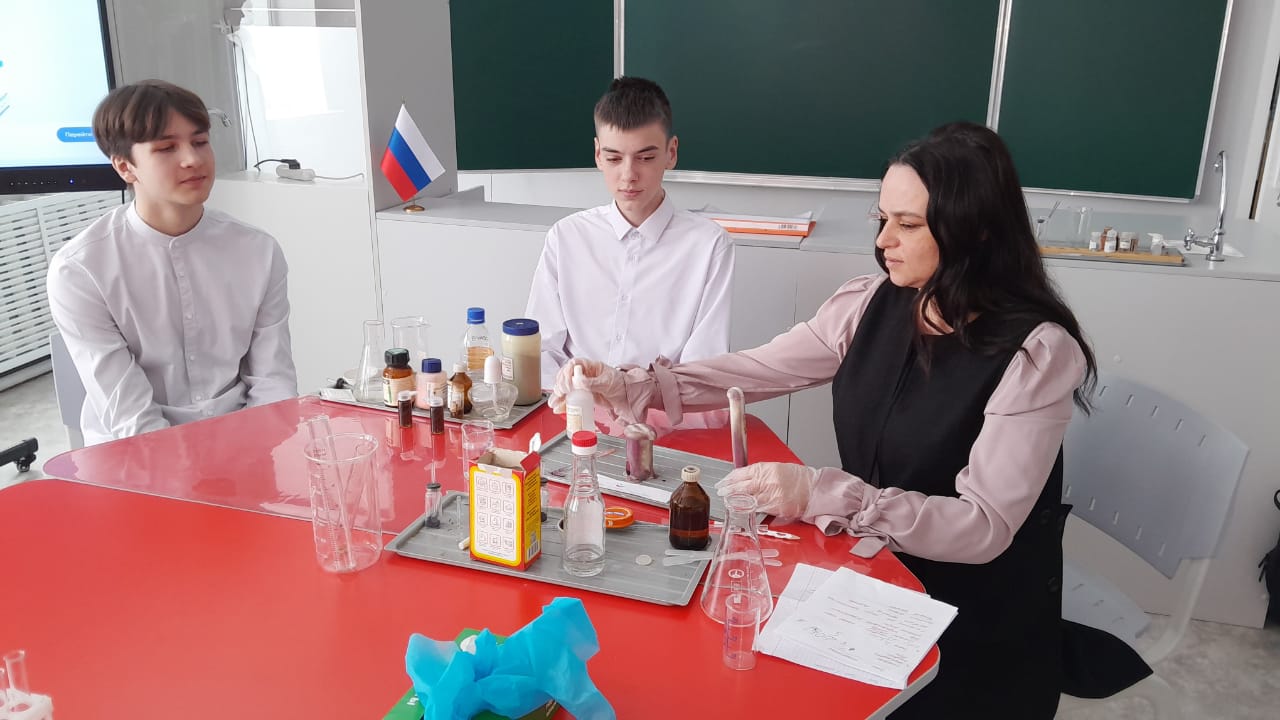 Час увлекательных опытов.